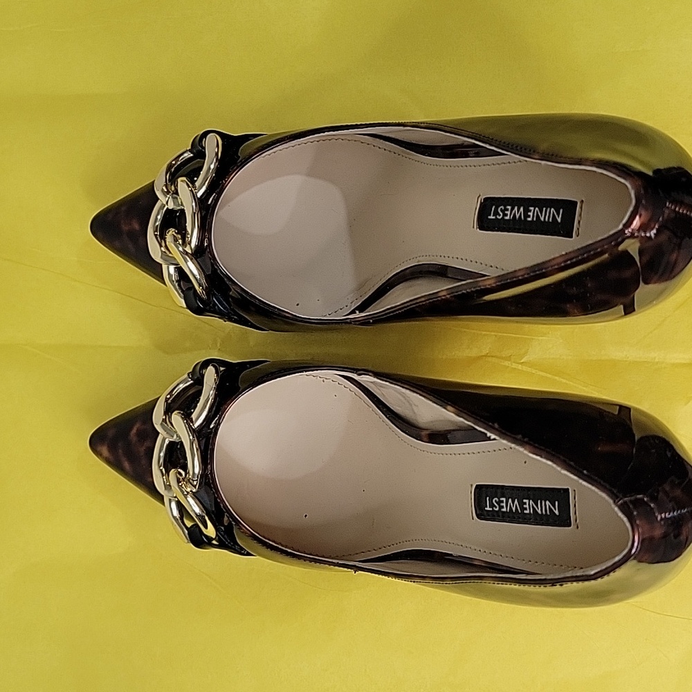 Nine West Tortoise Brown Pumps w/ Gold Chain LIKE NEW Size 8.5 - Picture 8 of 10